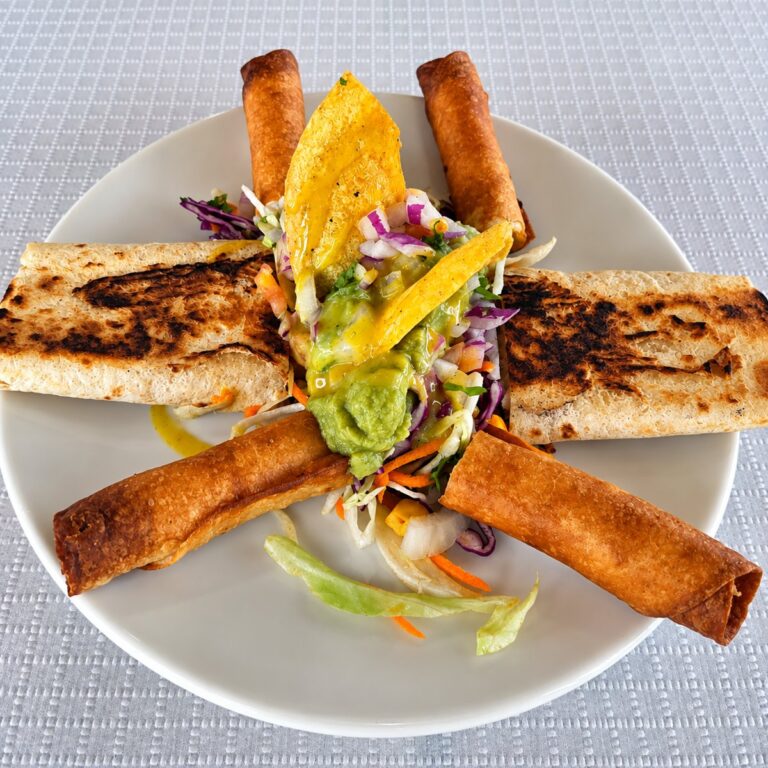 Quesadilla mexicana con flauta